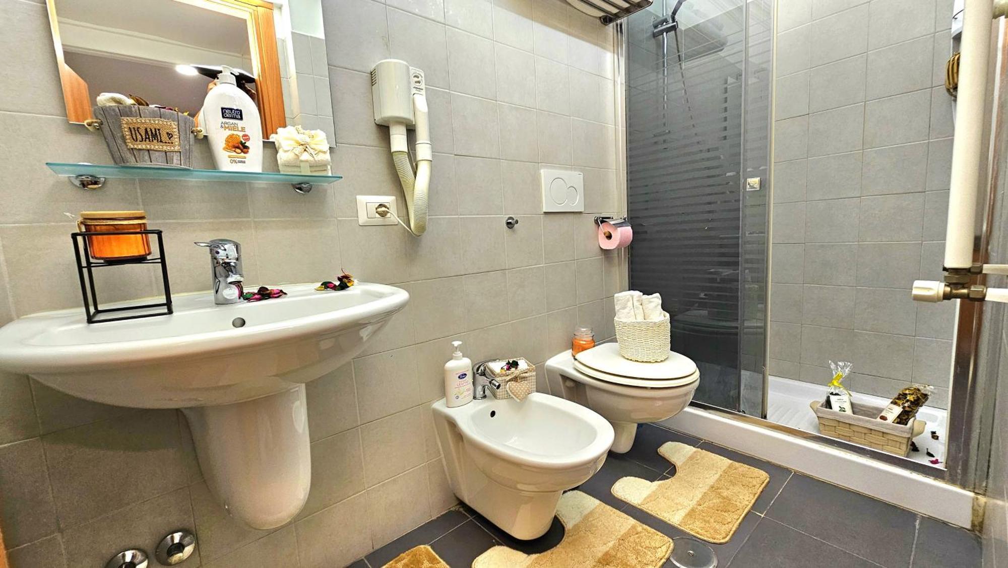 Luxury By A Casa Simpatia - Free Parking Minimum Stay 3 Nights -On Request In Advance Rome Exterior photo