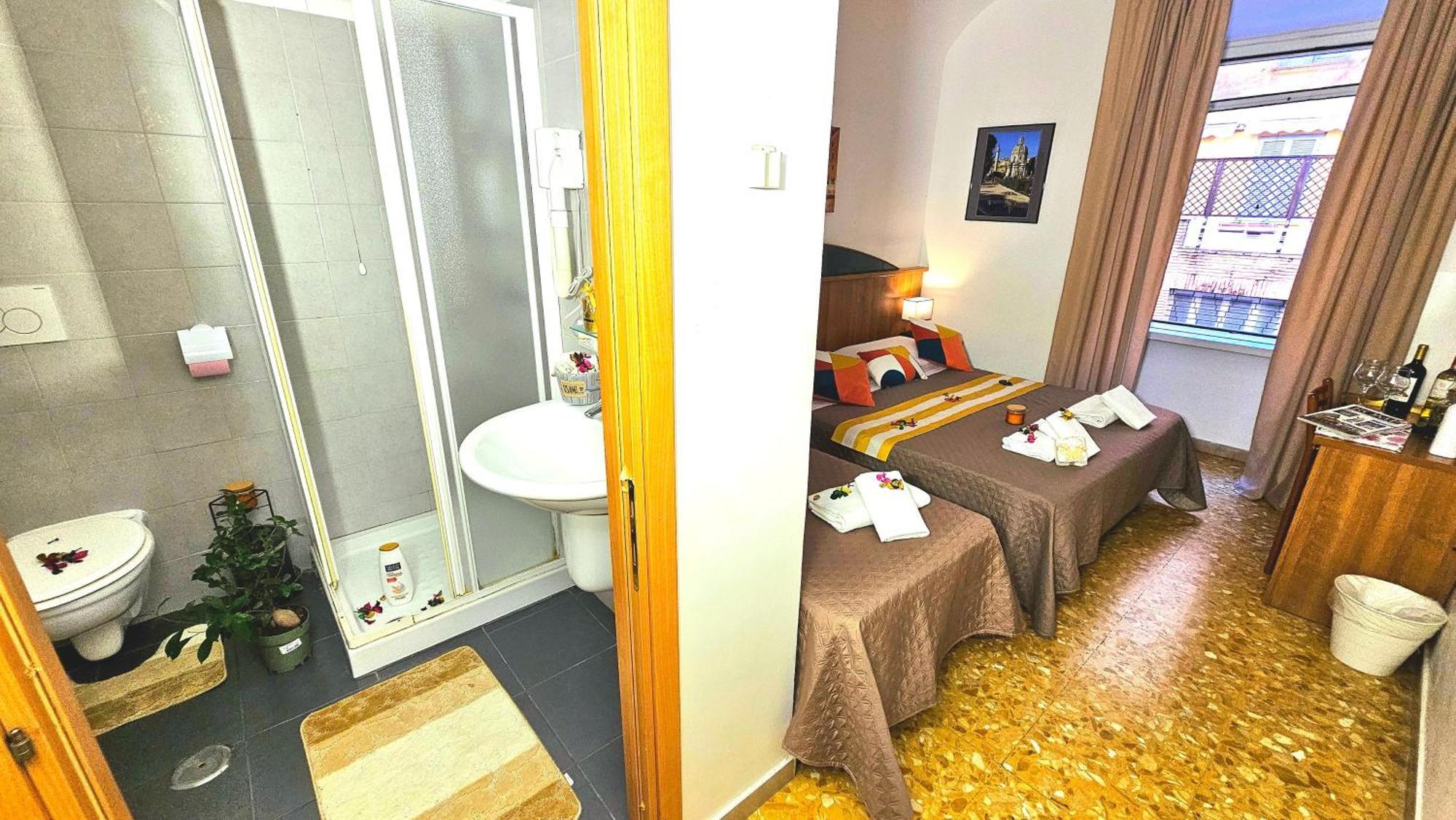 Luxury By A Casa Simpatia - Free Parking Minimum Stay 3 Nights -On Request In Advance Rome Exterior photo